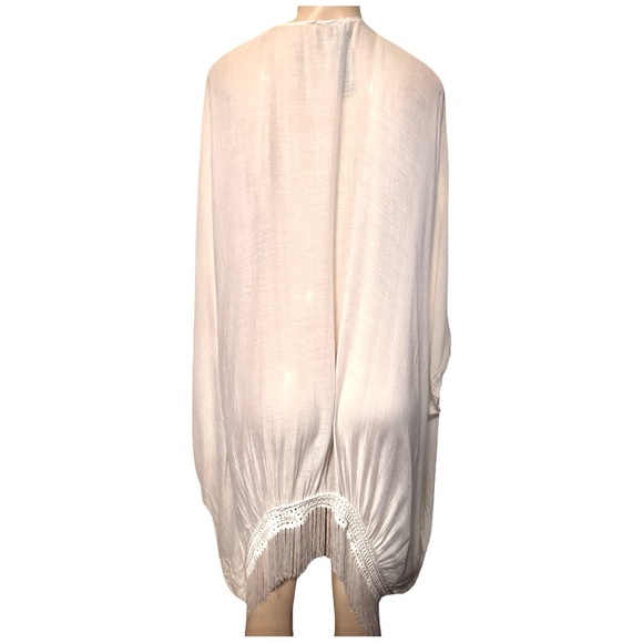 Nordstroms Fringed Out Long Cape in White - Picture 3 of 7